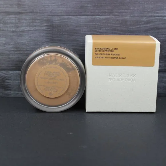 Haus Labs Bio-Blurring Loose Setting Powder Deep Honey 7g / 0.24 Oz - Picture 4 of 5